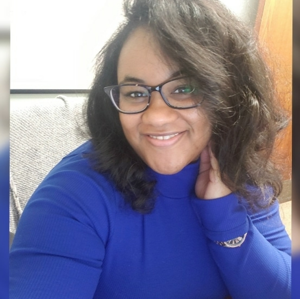 Meet your Posher, Sasha